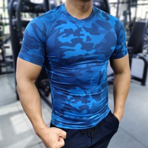 T-shirt de compression à manches raglan imprimé camouflage